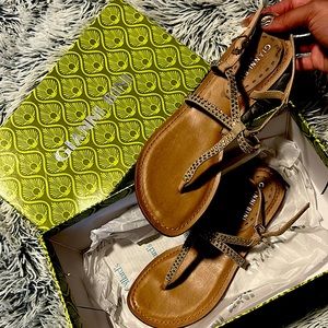 Ankle strap sandals with shiny diamond detail on top of sandals